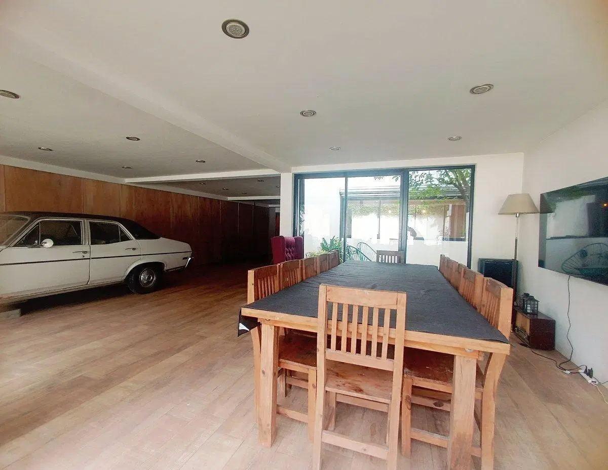 CASA 4 DORMITORIOS EN VENTA LA PLATA  + LOCAL 4