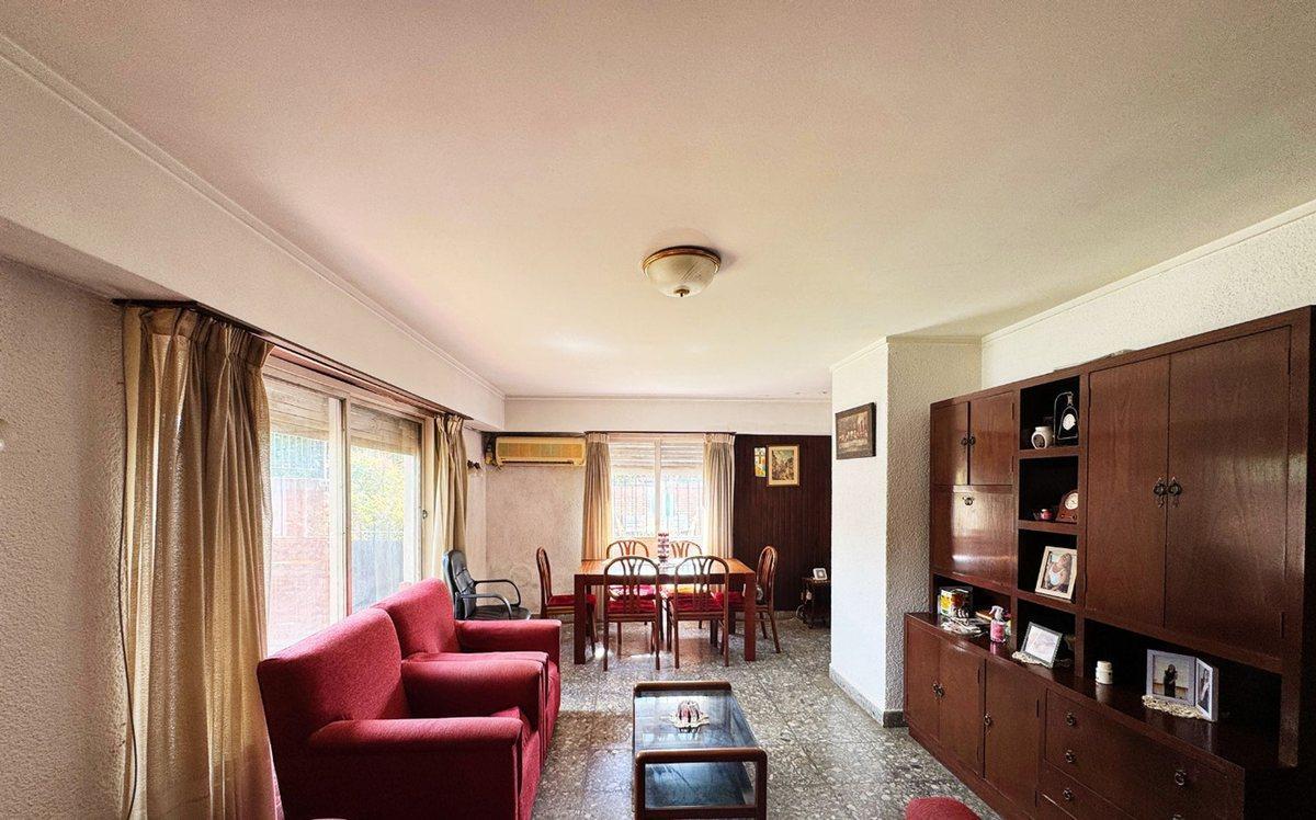 Foto de CASA 3 DORMITORIOS EN VENTA EN GONNET+ PILETA, imagen 2