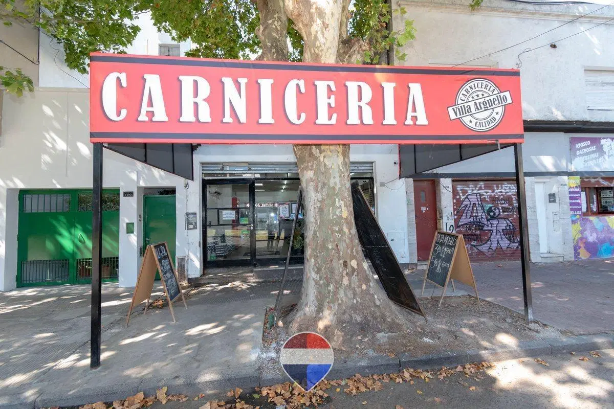 LOCAL COMERCIAL EN VENTA LA PLATA SOBRE AVENIDA 5