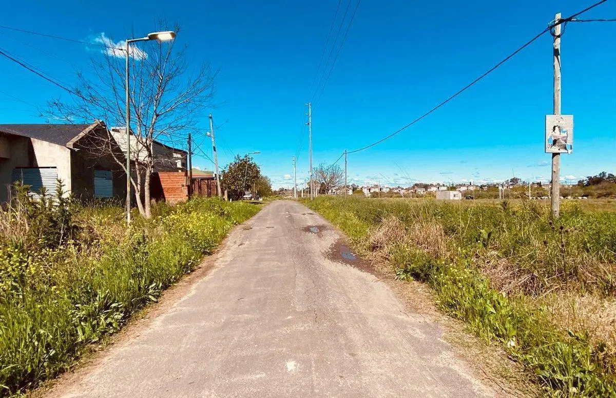 CASA 3 DORMITORIOS EN VENTA LA PLATA A TERMINAR 3
