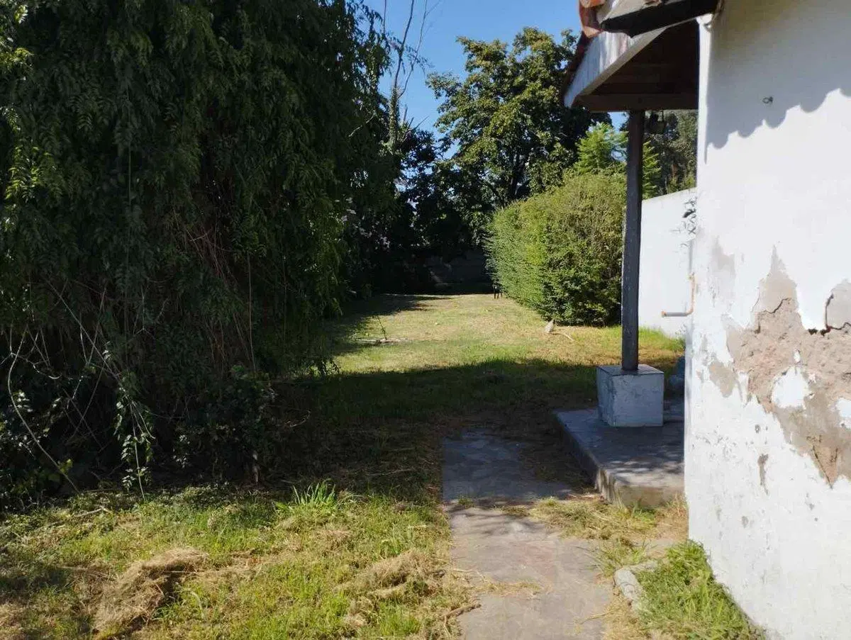CASA DOS DORMITORIOS VENTA CITY BELL CON PARQUE 4