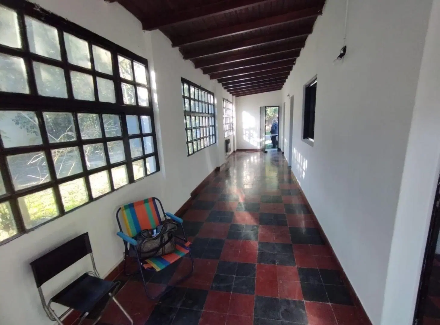 CASA DOS DORMITORIOS VENTA CITY BELL CON PARQUE 2