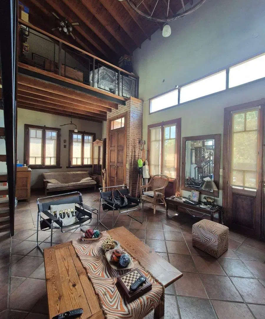 CASA 3 DORMITORIOS EN VENTA LA PLATA 750 M2 2