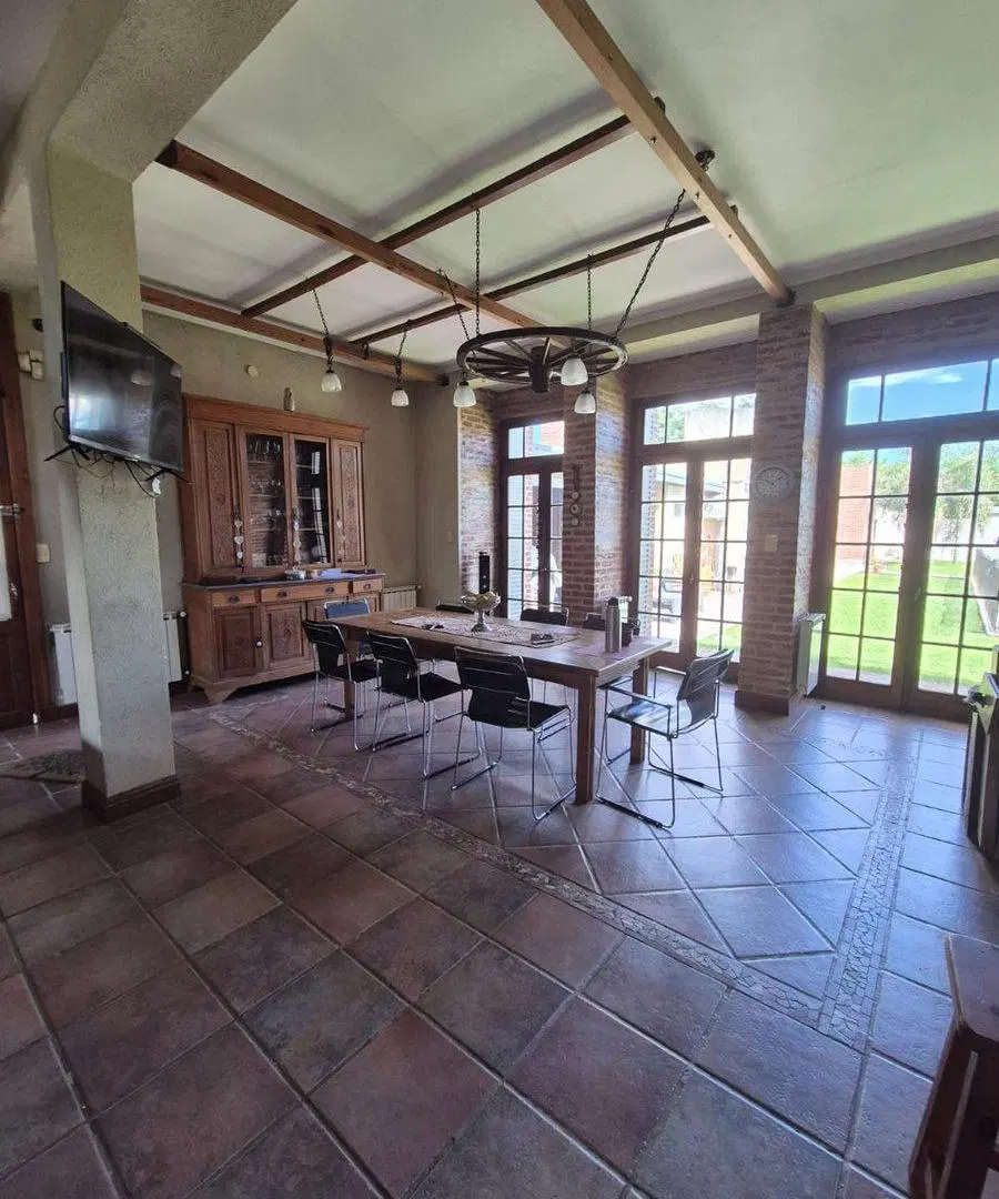 CASA 3 DORMITORIOS EN VENTA LA PLATA 750 M2 3