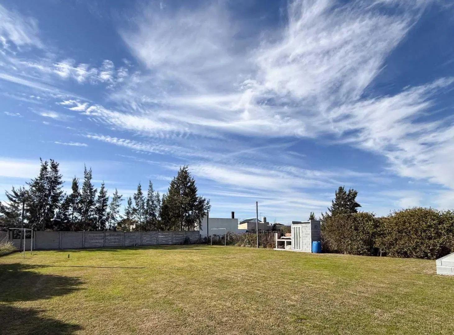 Casa de 3 dormitorios en venta Berisso con pileta 3