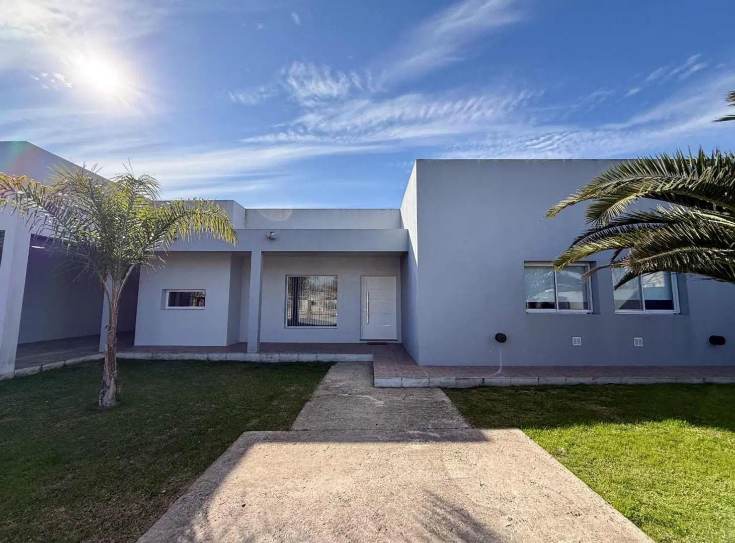 Casa de 3 dormitorios en venta Berisso con pileta 3