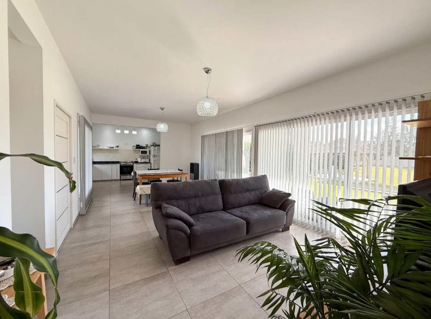 Casa de 3 dormitorios en venta Berisso con pileta 2