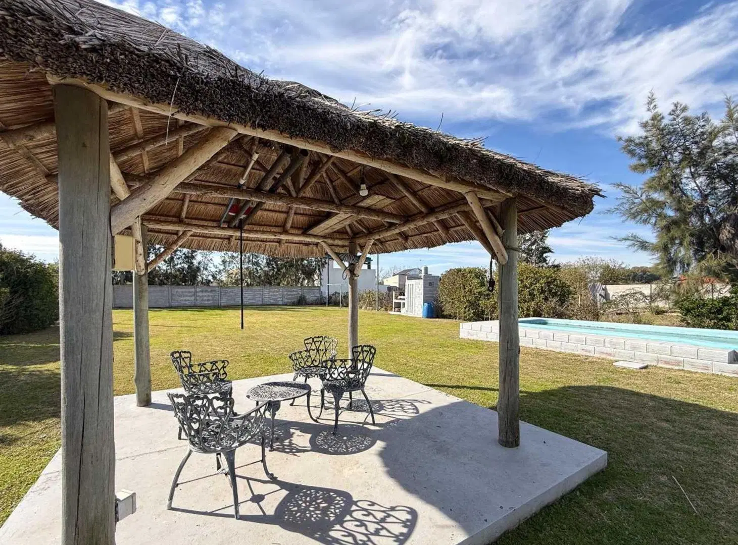 Casa de 3 dormitorios en venta Berisso con pileta 5