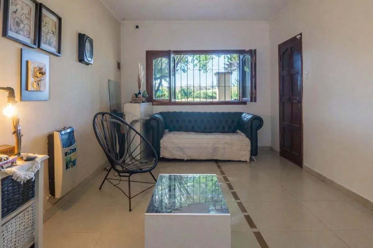 CASA 4 DORMITORIOS EN VENTA , CITY BELL. 2