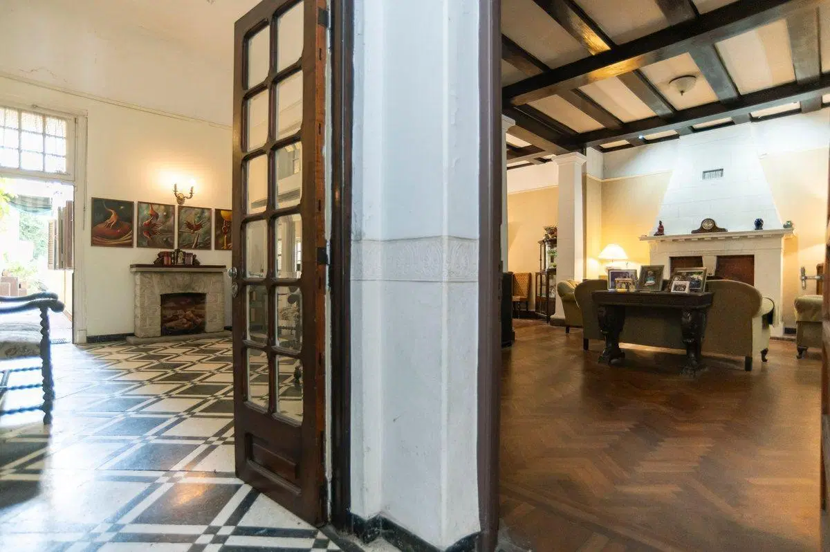 Casa 4 dormitorios en venta en La Plata 8