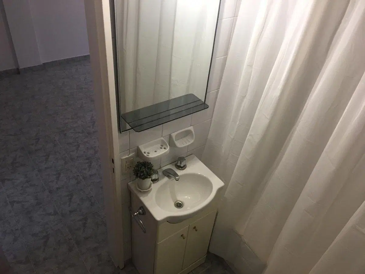 Departamento 1  Dormitorio en Venta en la Plata 4