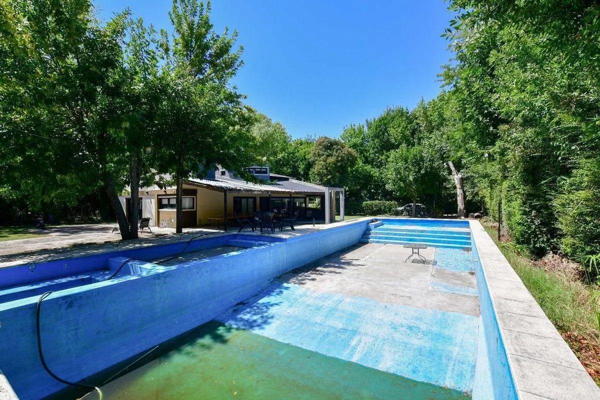Casa de categoría en venta, La Plata, Los Naranjos 4