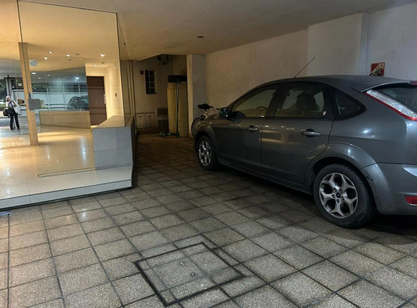MONOAMBIENTE EN VENTA LA PLATA AL FRENTE BALCON 2