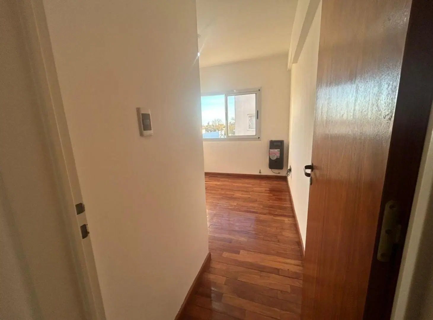 DEPARTAMENTO 1 DORMITORIO EN VENTA LA PLATA BALCON 8