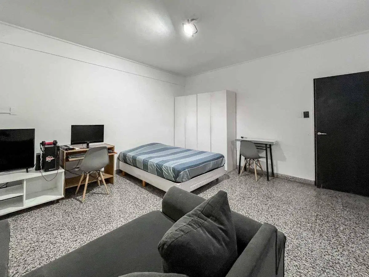 MONOAMBIENTE EN VENTA  LA PLATA APTO BANCO 8