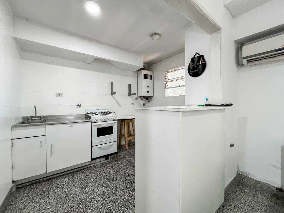 MONOAMBIENTE EN VENTA  LA PLATA APTO BANCO 5