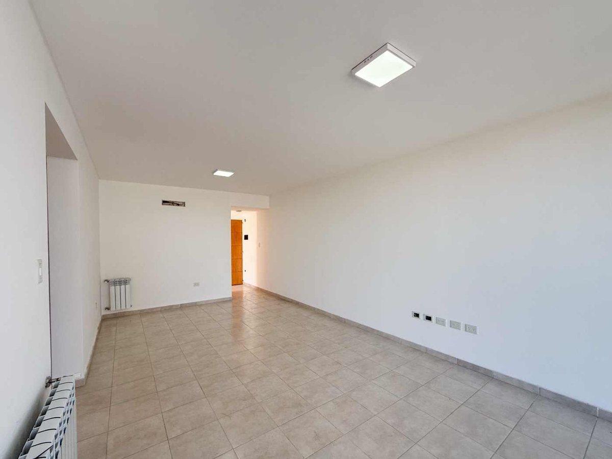 Foto de DEPARTAMENTO 2 DORMITORIOS EN VENTA LA PLATA 17y43, imagen 3