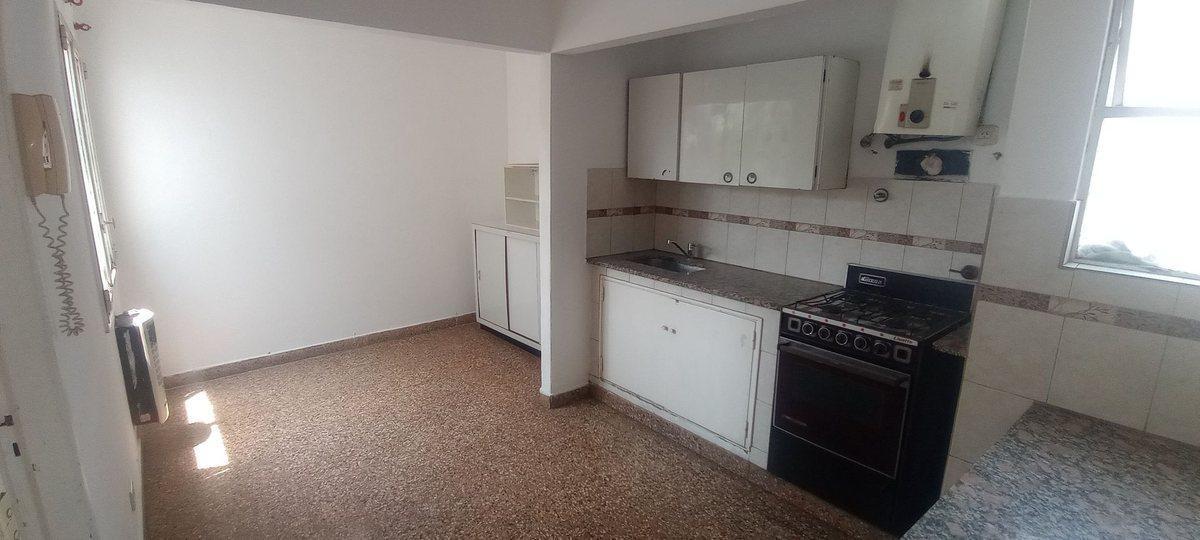 Foto de Departamento 1 dormitorio venta La Plata al frente, imagen 1
