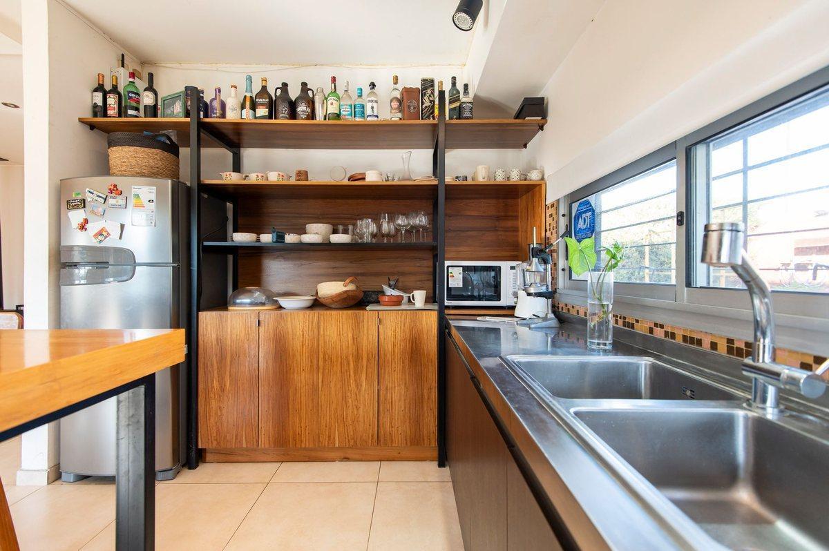 Foto de CASA 3 DORMITORIOS EN VENTA GORINA, imagen 3