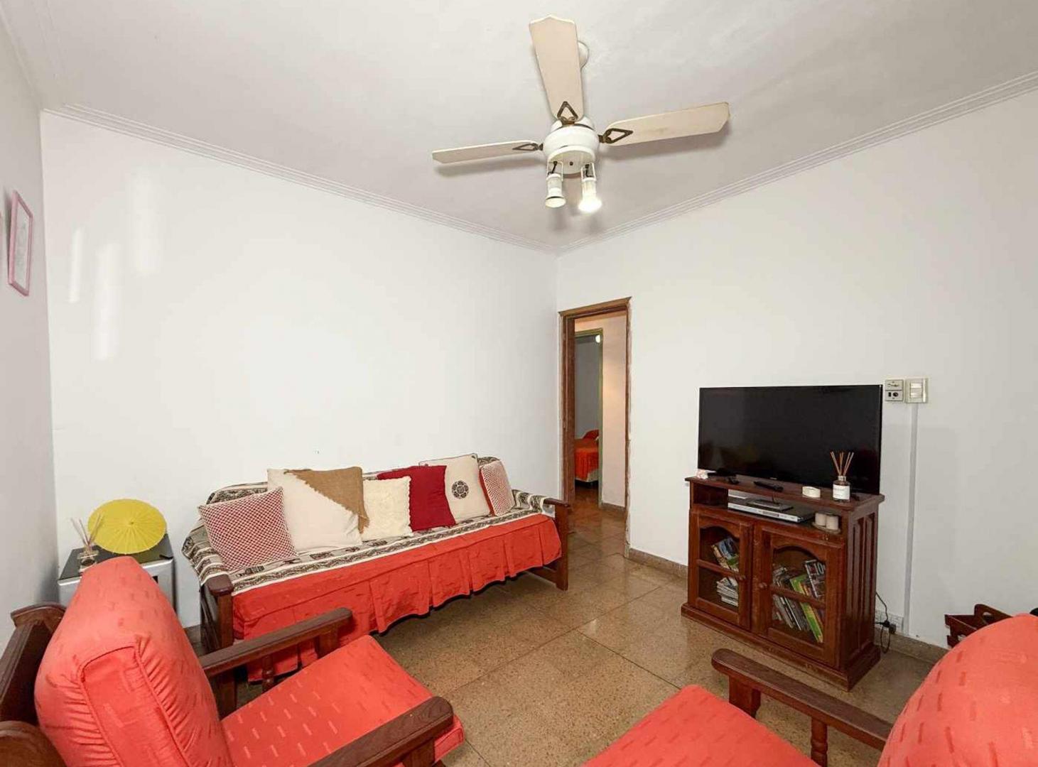 Foto de Casa de 2 dormitorios en venta en Gonnet c/ parque, imagen 2