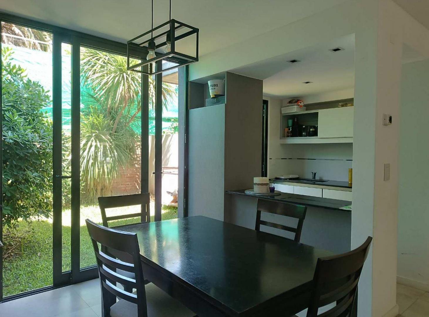 Foto de DUPLEX 2 DORMITORIOS EN VENTA GONNET, imagen 3