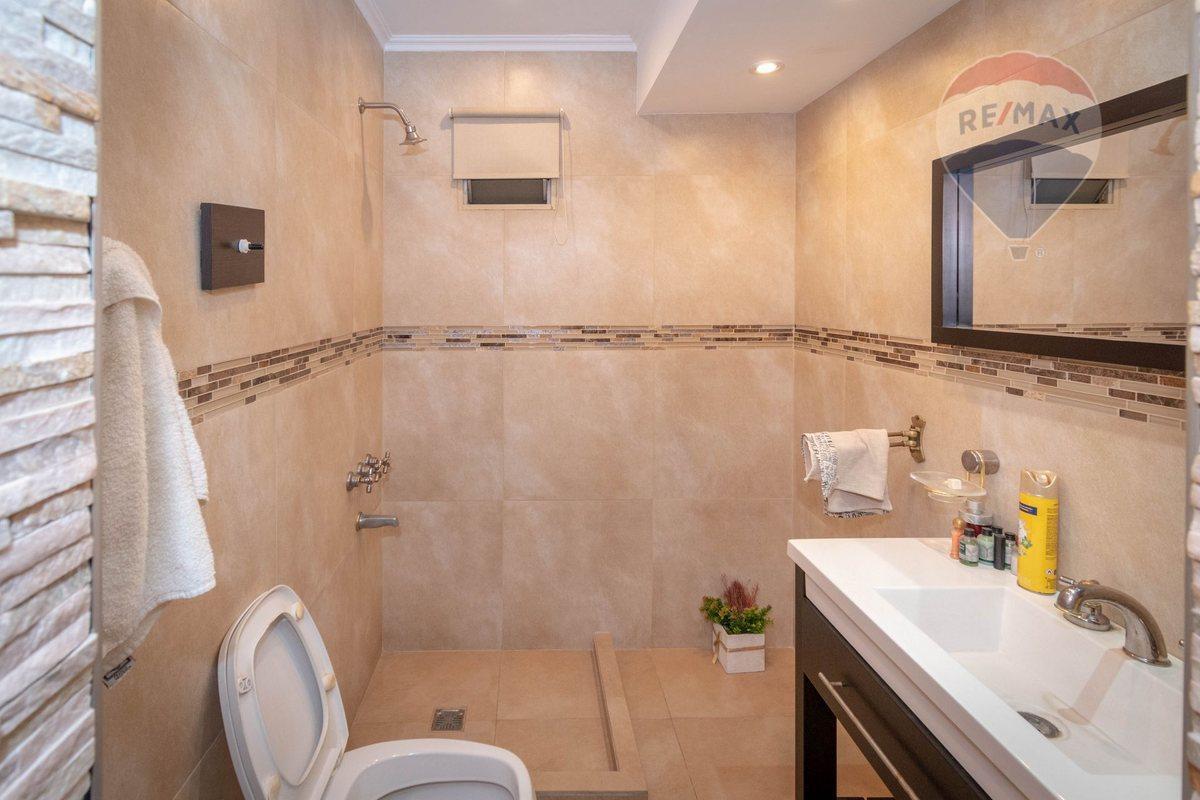 Foto de CASA 3 DORMITORIOS EN VENTA LA PLATA CON PILETA, imagen 5