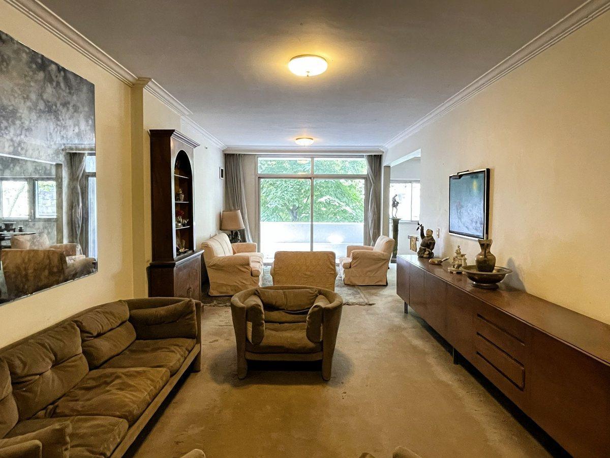 Foto de Departamento 4 habitaciones VENTA en LA PLATA, imagen 1