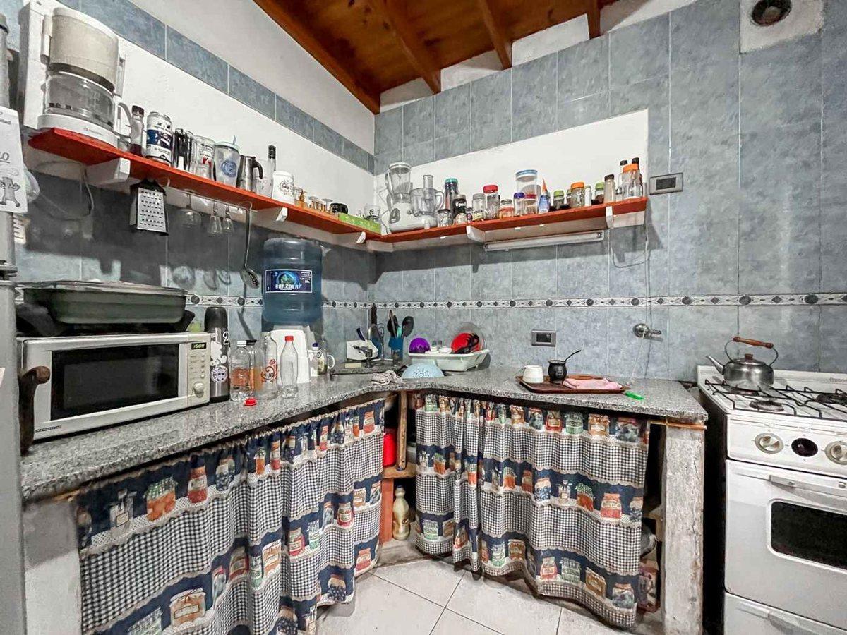 Foto de CASA 2 DORMITORIOS EN VENTA BERISSO + PATIO, imagen 4