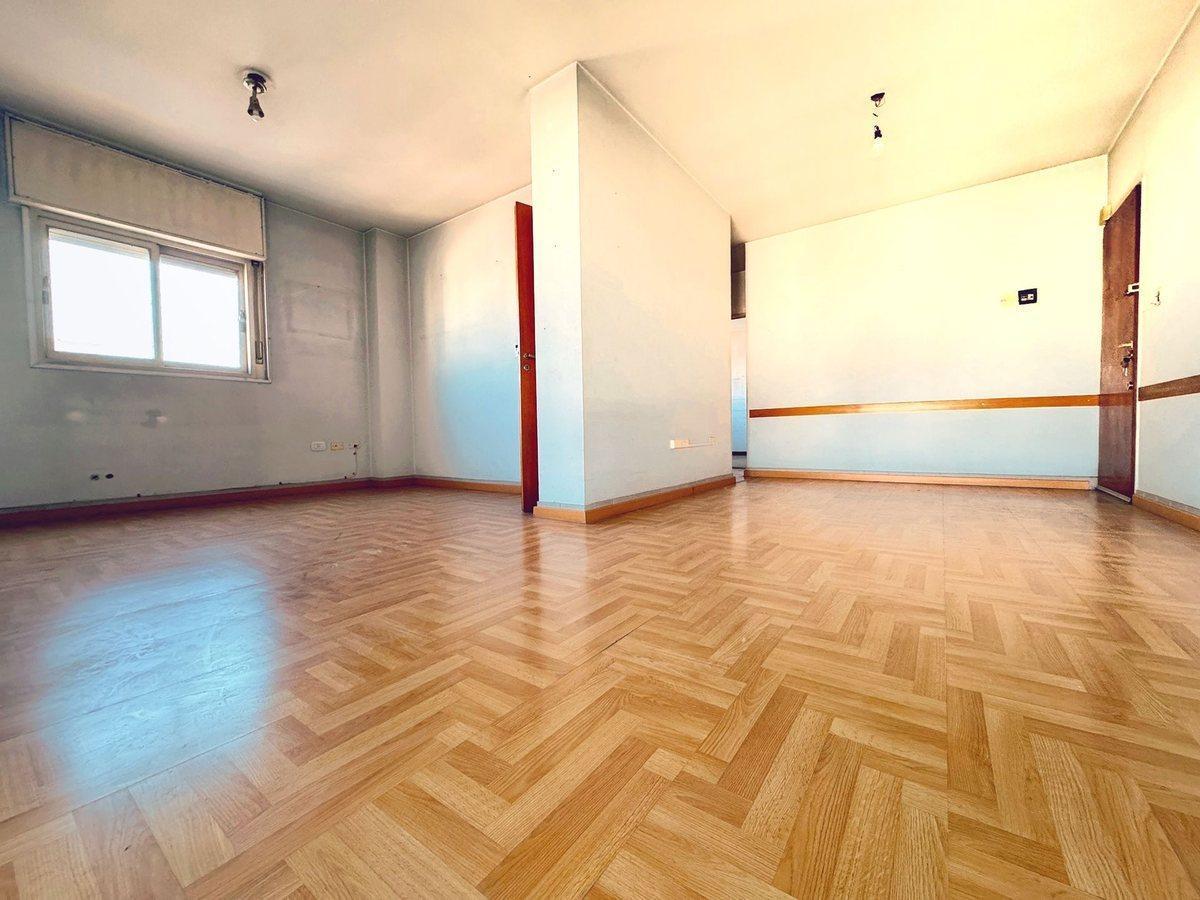 Foto de DEPARTAMENTO 3 DORMITORIOS EN VENTA LA PLATA, imagen 3