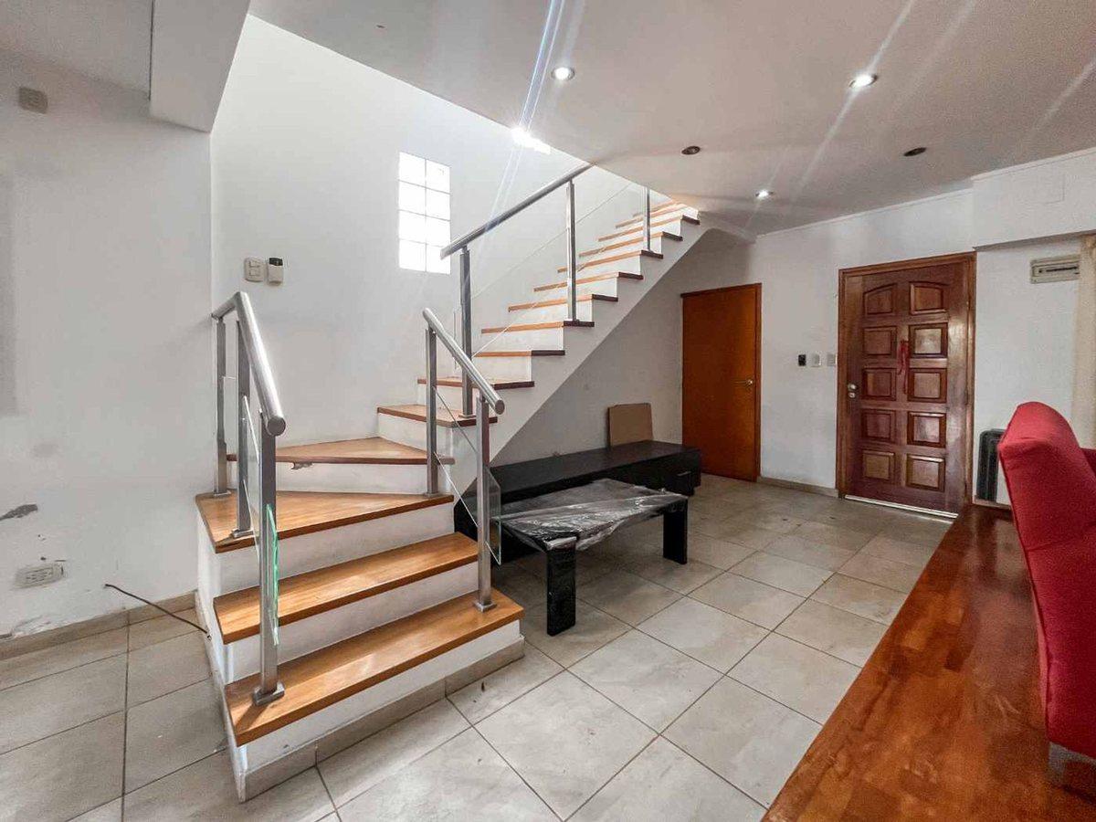 Foto de CASA 3 DOMITORIOS EN VENTA BERISSO PILETA, imagen 5