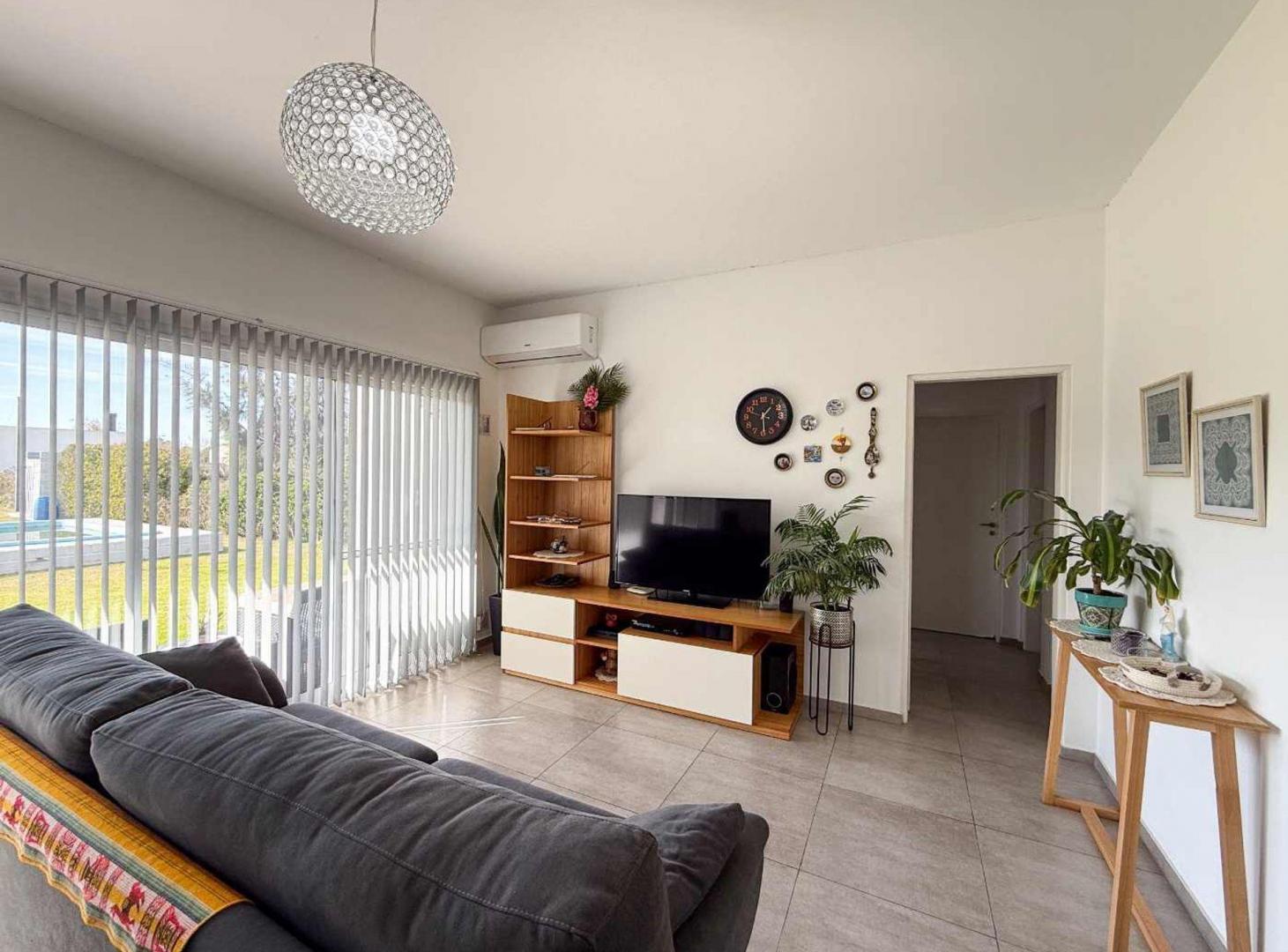 Foto de Casa de 3 dormitorios en venta Berisso con pileta, imagen 5