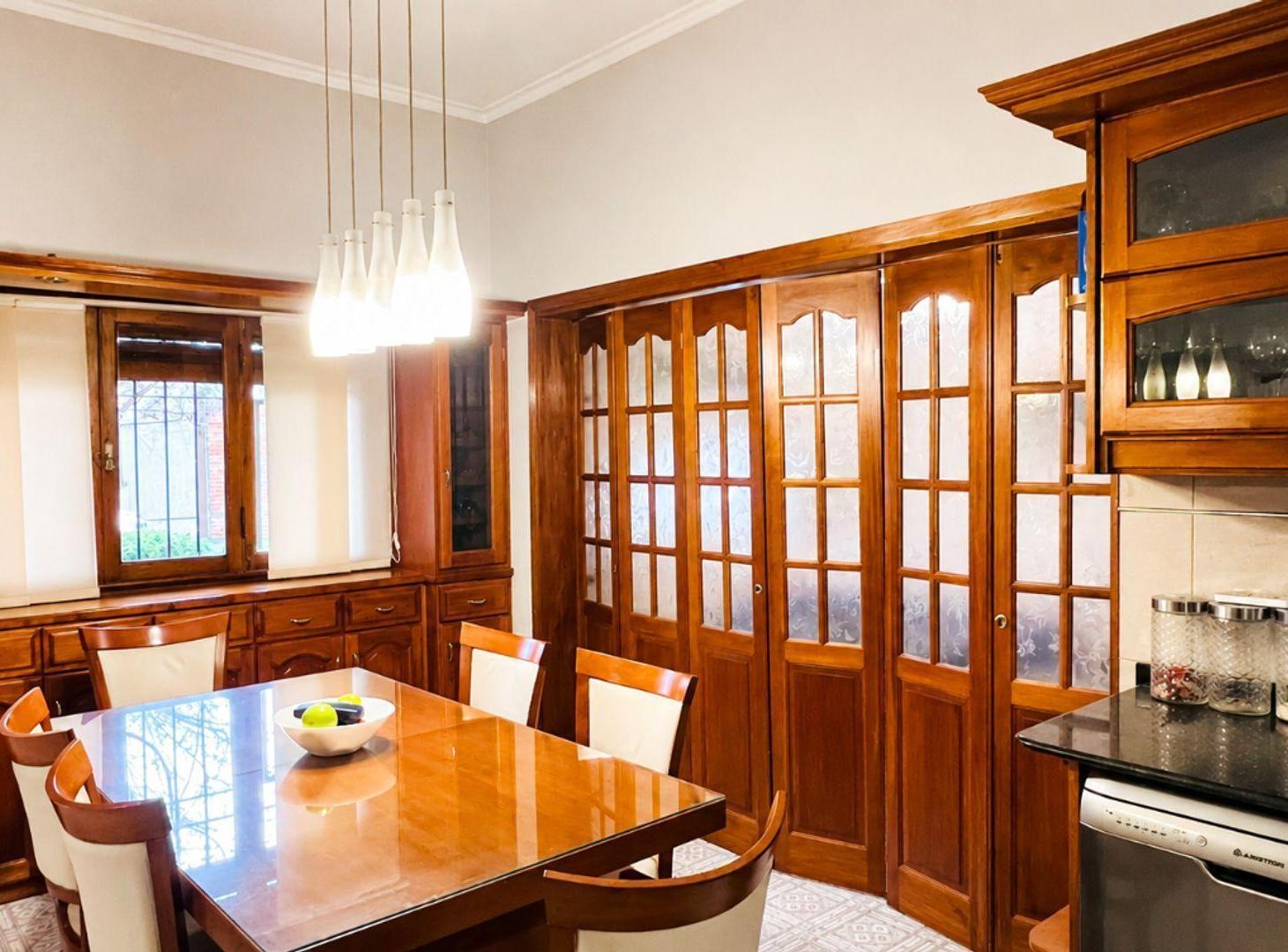 Foto de Casa 3 dormitorios en Venta En Berisso+ Quincho, imagen 4