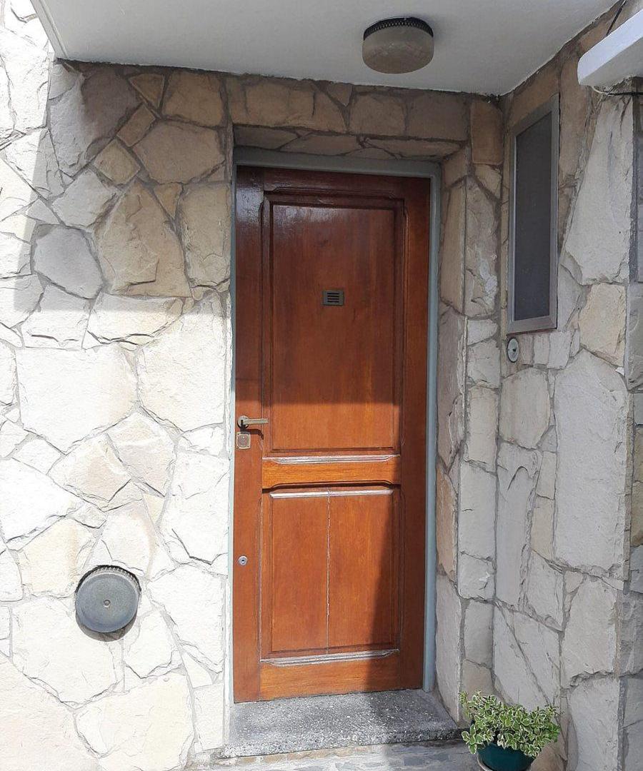 Foto de Casa 2 Dormitorios en venta Berisso con Quincho, imagen 2