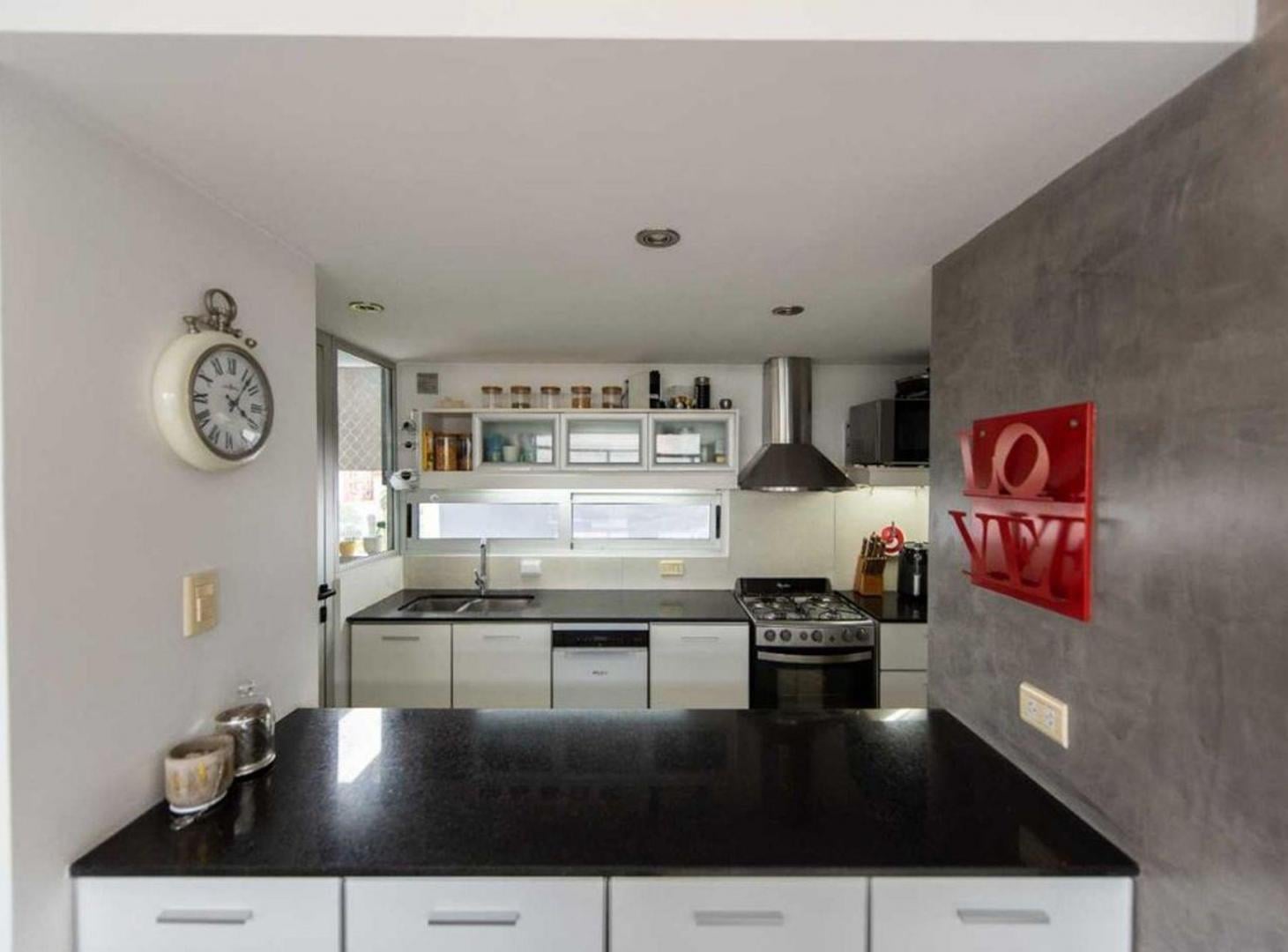 Foto de DEPARTAMENTO 3 DORMITORIOS VENTA LA PLATA COCHERA, imagen 4