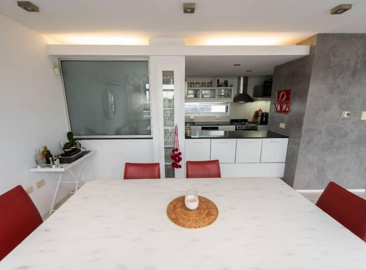 Foto de DEPARTAMENTO 3 DORMITORIOS VENTA LA PLATA COCHERA, imagen 2