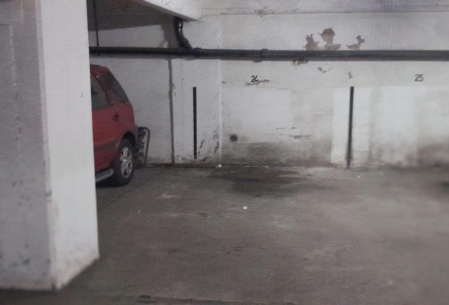 Foto de COCHERA CUBIERTA EN VENTA LA PLATA CENTRO, imagen 4