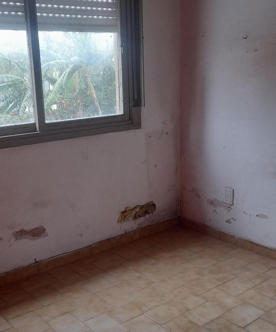 Foto de Casa 2 Dormitorio en Venta en Berisso a Reciclar, imagen 3