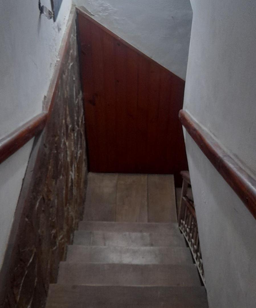 Foto de Casa 2 Dormitorio en Venta en Berisso a Reciclar, imagen 4