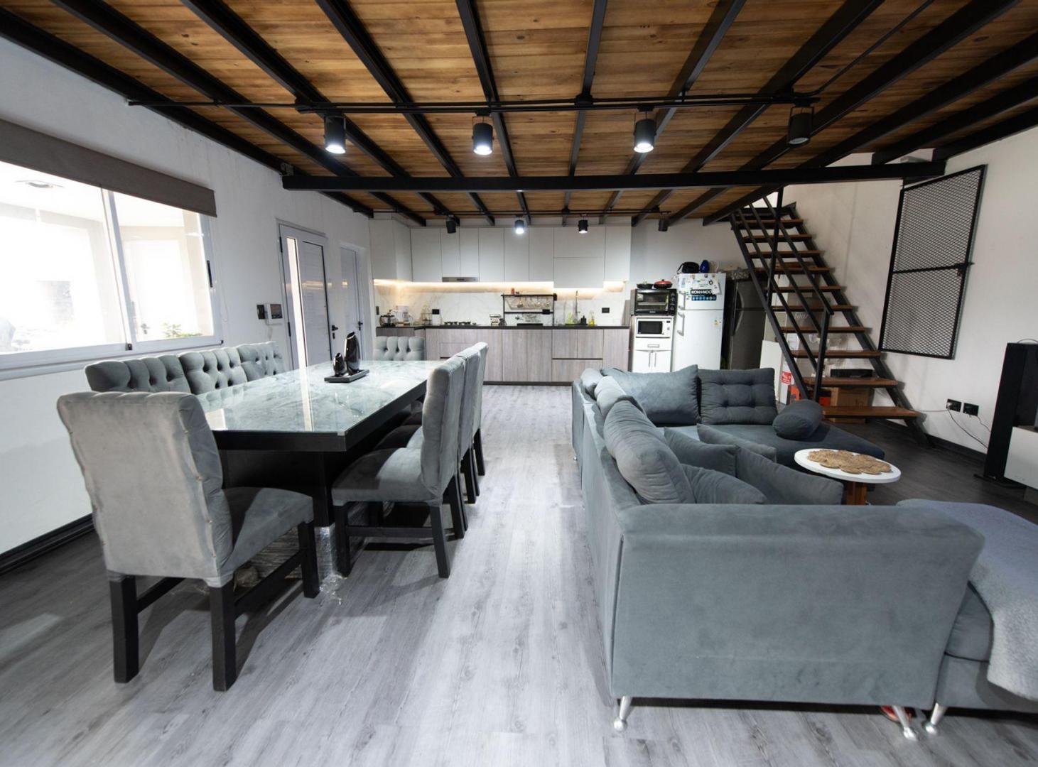 Foto de CASA 2 DORMITORIOS VENTA CITY BELL PARQUE Y PILETA, imagen 1