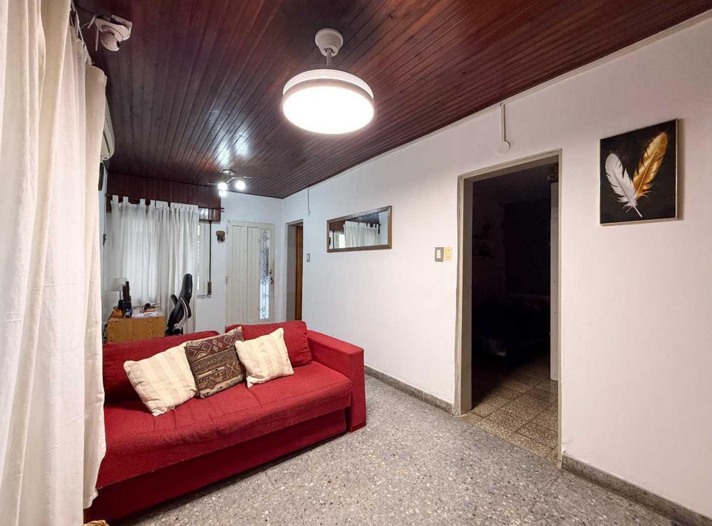 Foto de Casa de 2 dormitorios en venta Berisso con Local, imagen 4