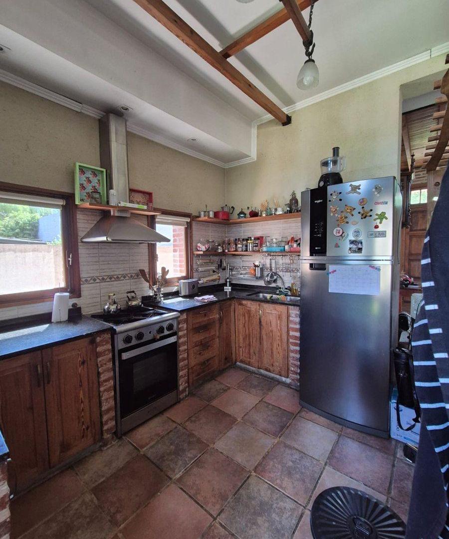 Foto de CASA 3 DORMITORIOS EN VENTA LA PLATA 750 M2, imagen 4