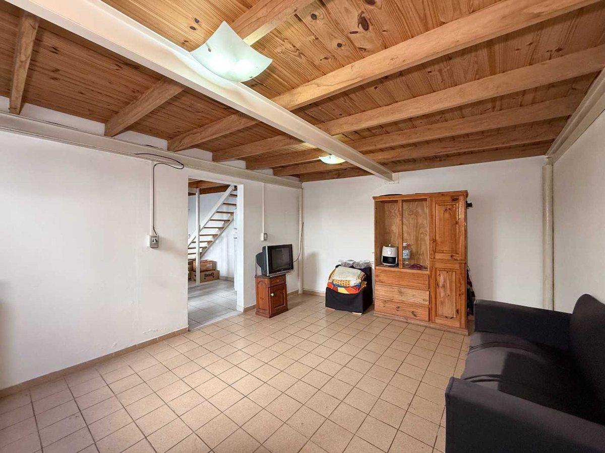 Foto de PH 1 DORMITORIO EN VENTA BERISSO EN BLOQUE 4 UNID, imagen 2