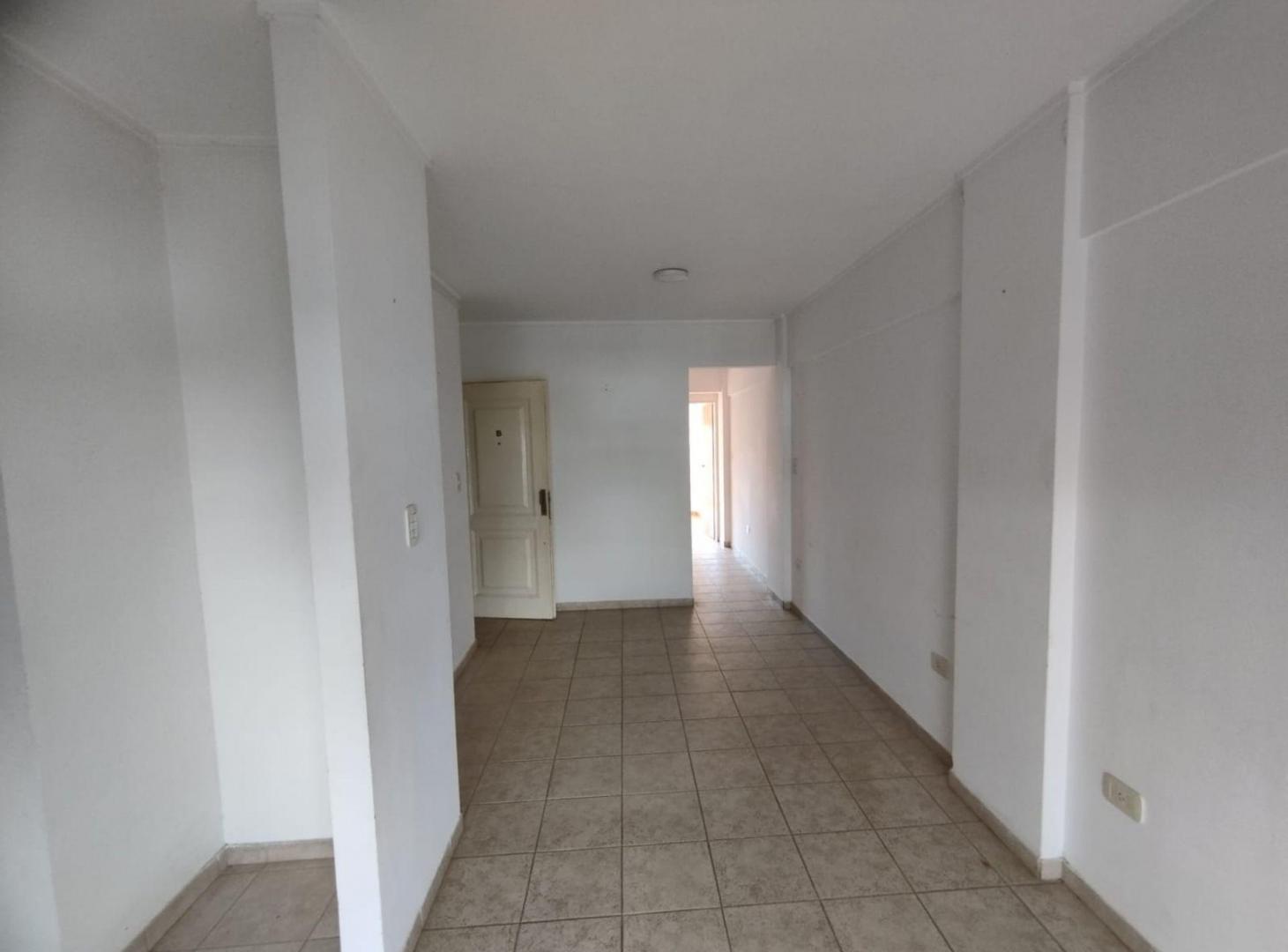 Foto de DEPARTAMENTO 1 DORMITORIO EN VENTA LA PLATA BALCON, imagen 2
