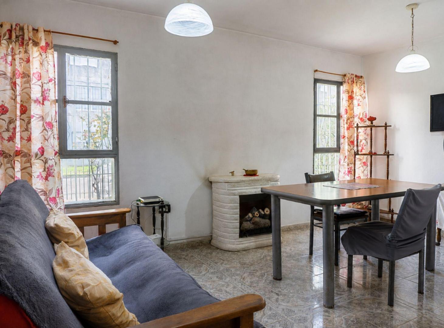 Foto de Casa de 4 dormitorios en venta, La Plata, quincho, imagen 2