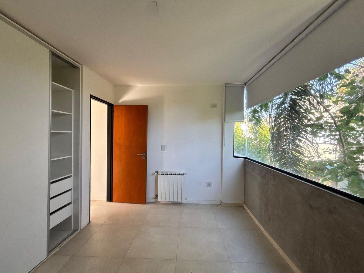Foto de DUPLEX 2 DORMITORIOS EN VENTA GONNET, imagen 4