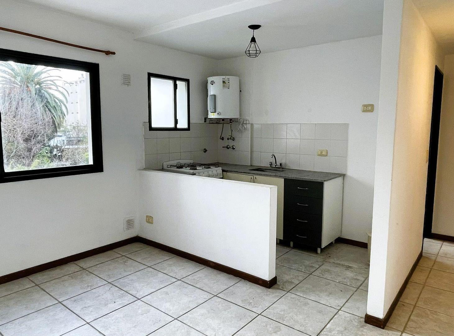 Foto de Departamento 1 Dormitorio en Venta en La Plata, imagen 2