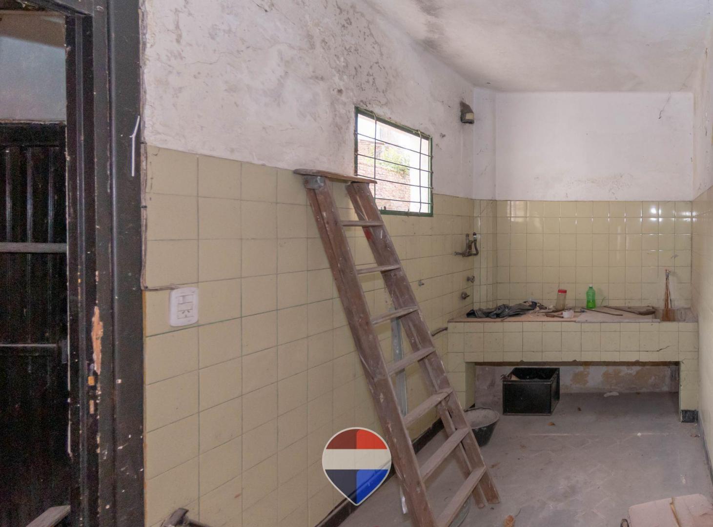 Foto de Local / Casa a Reciclar en Venta en La Plata, imagen 3