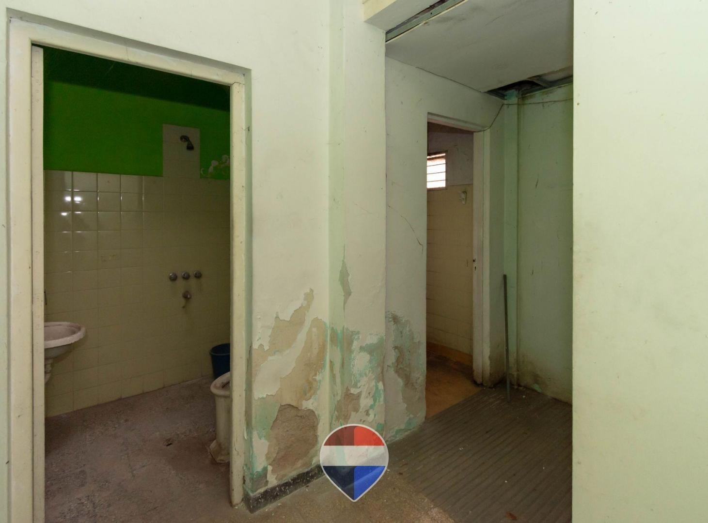 Foto de Local / Casa a Reciclar en Venta en La Plata, imagen 5