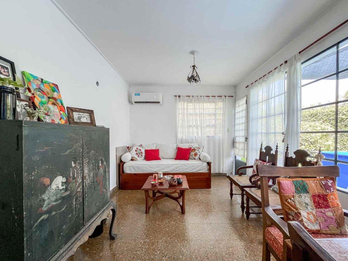Foto de CASAS 4 DORMITORIOS EN VENTA VILLA CASTELS, imagen 4
