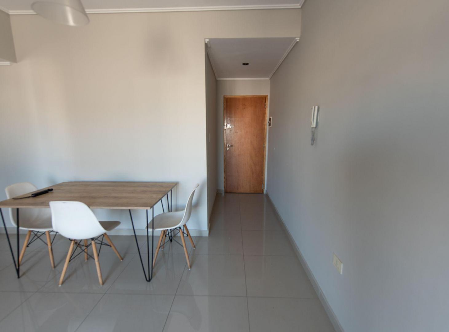Foto de DEPARTAMENTO 1 DORMITORIO EN VENTA LA PLATA BALCON, imagen 2